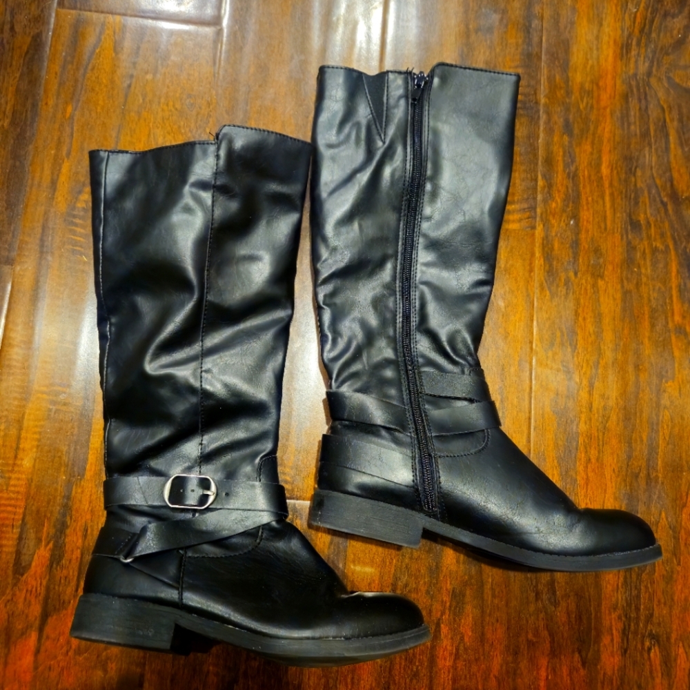 Style & Co black boots size 6